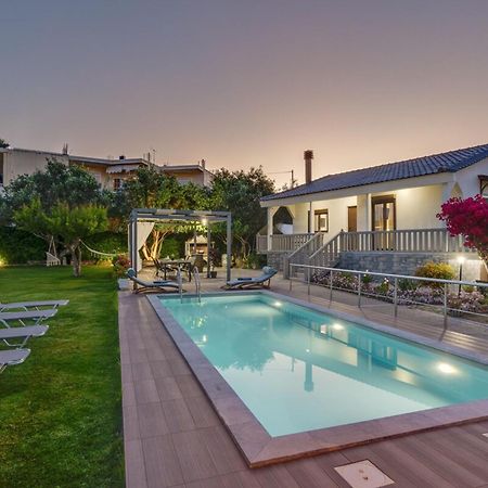 Santy Villa - Gerani Gerani  Ngoại thất bức ảnh