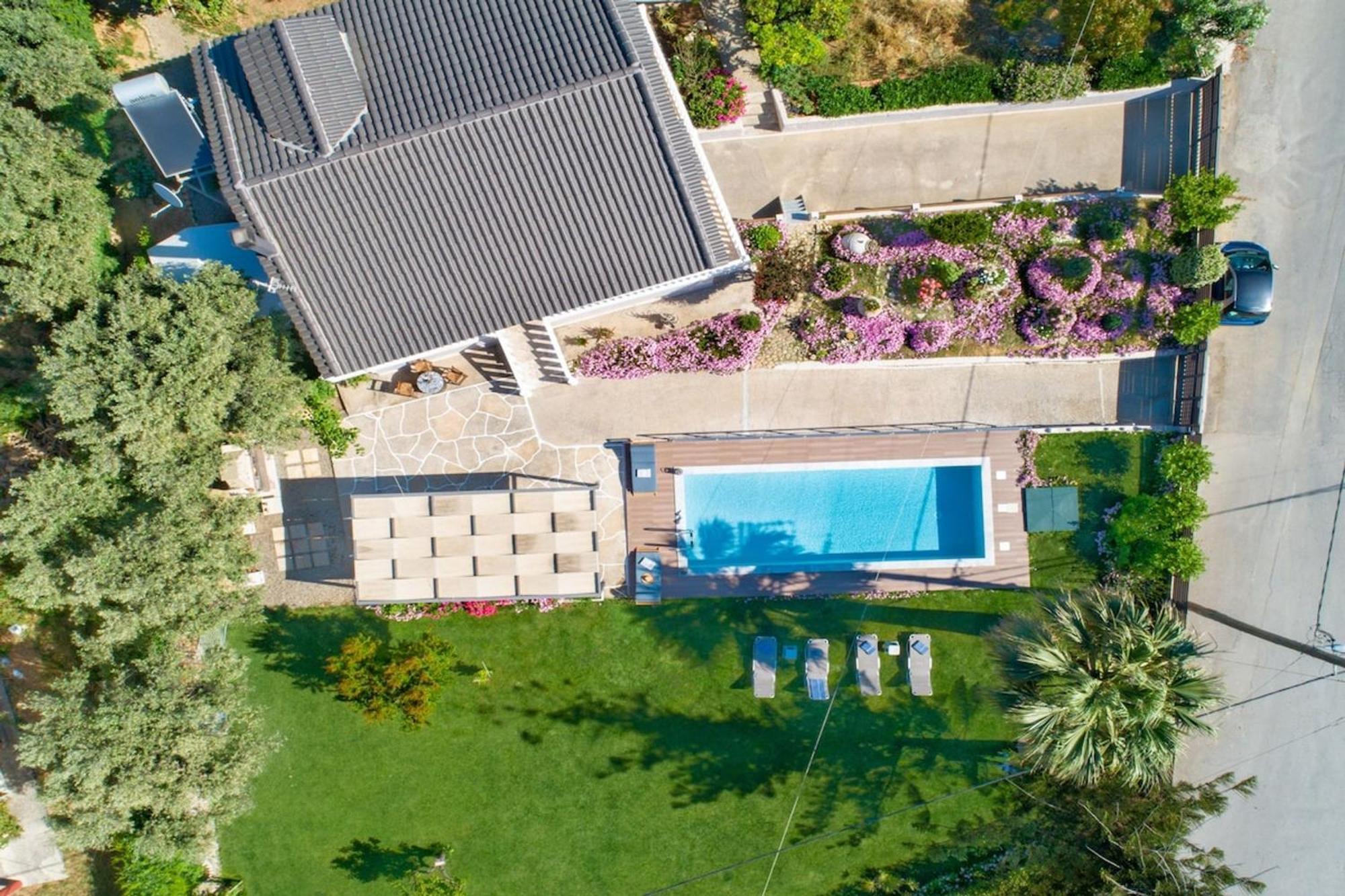 Santy Villa - Gerani Gerani  Ngoại thất bức ảnh